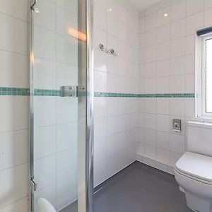 Familien-Zimmer mit 2 Schlafzimmern und mit zwei Einzelbetten